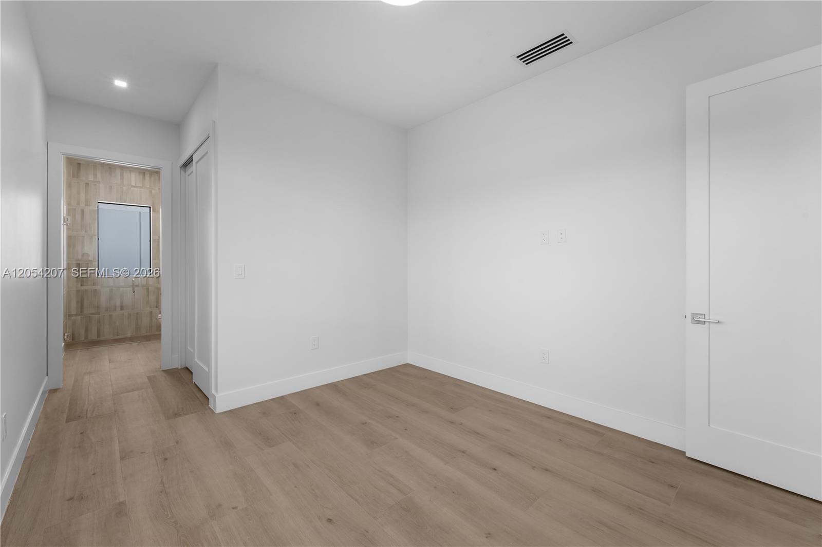 2735 SW 23rd Terrace
