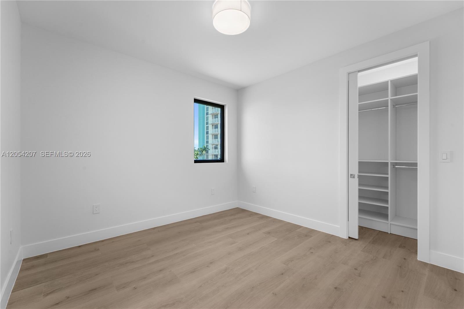 2735 SW 23rd Terrace
