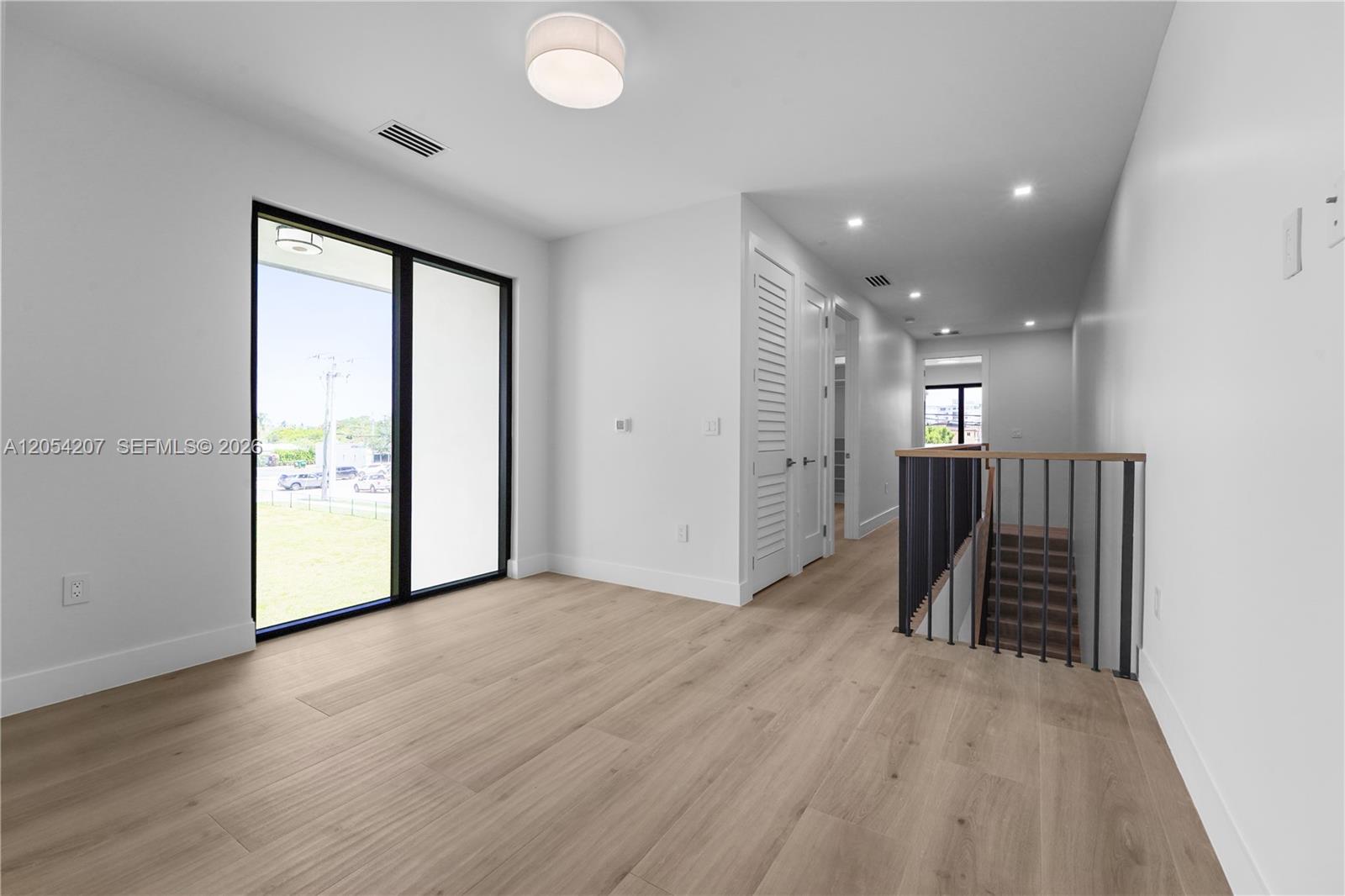 2735 SW 23rd Terrace
