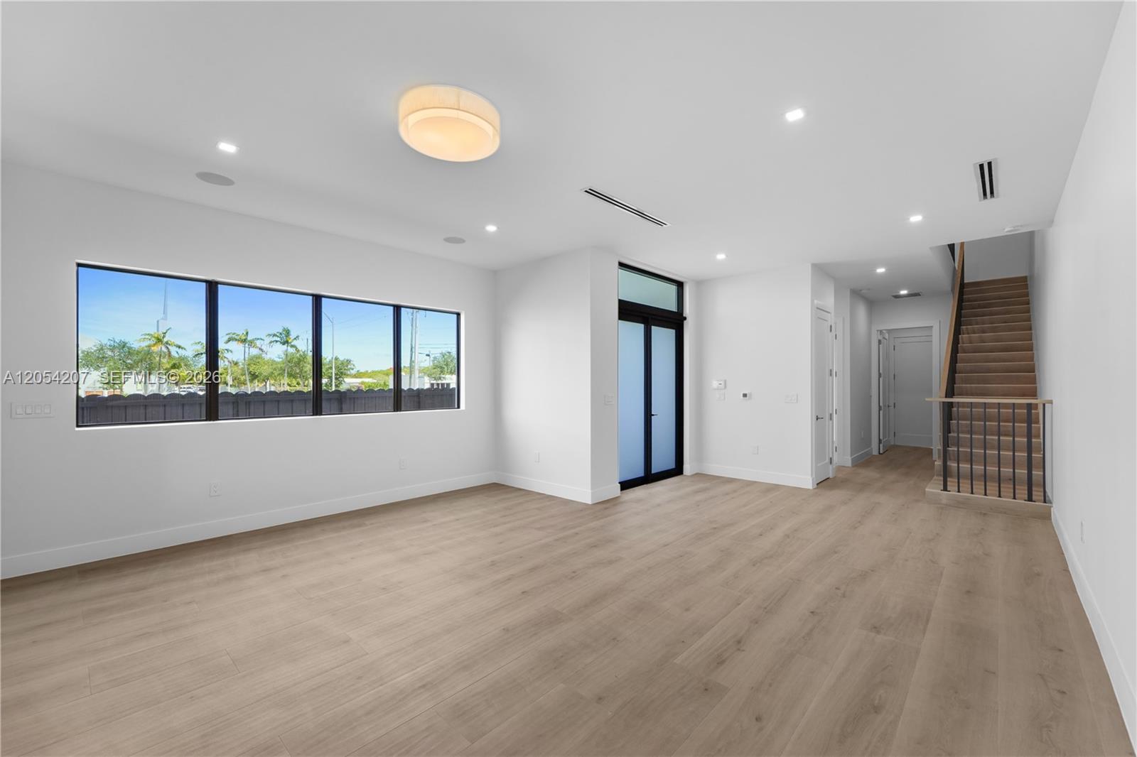 2735 SW 23rd Terrace