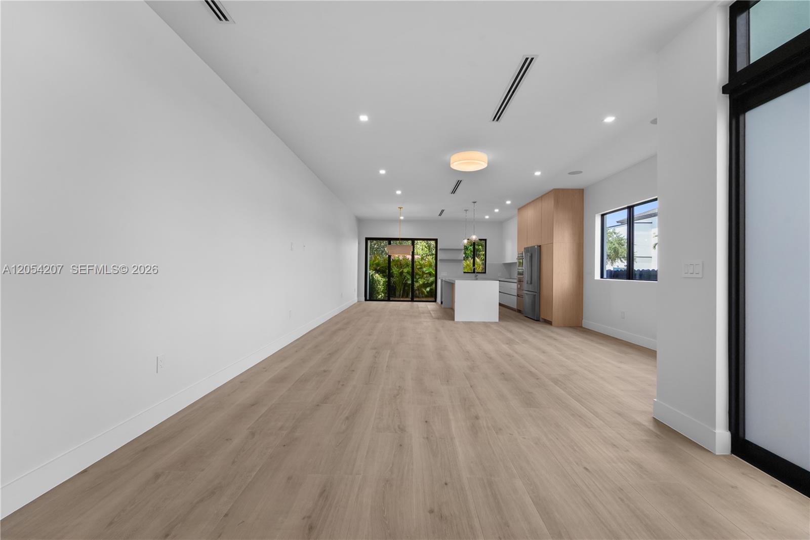 2735 SW 23rd Terrace