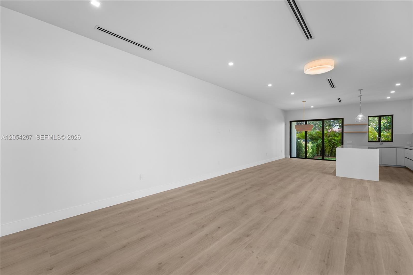 2735 SW 23rd Terrace