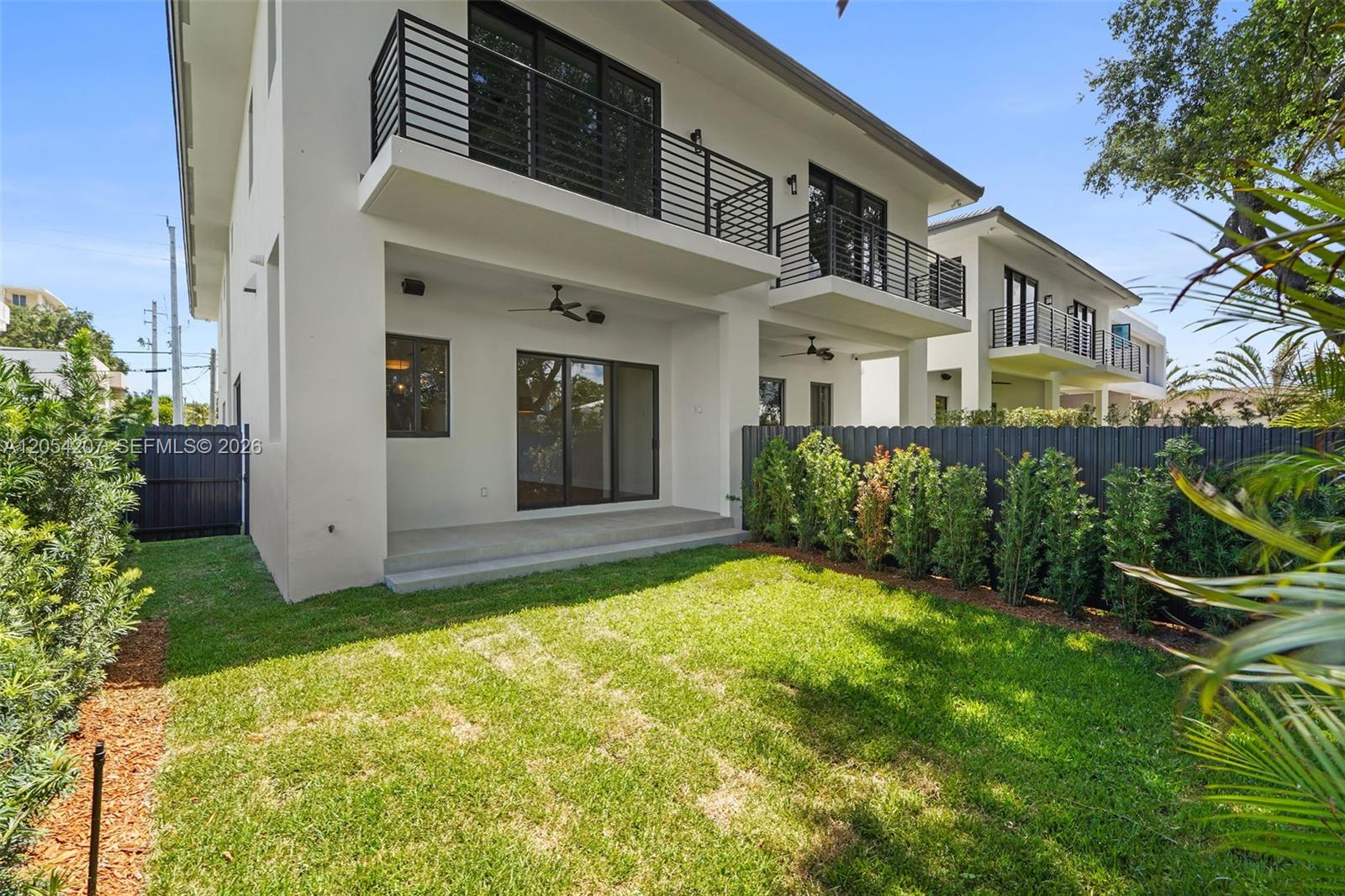 2735 SW 23rd Terrace
