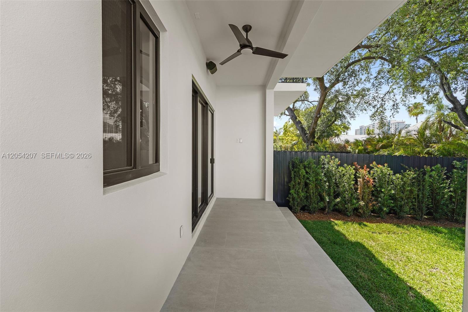 2735 SW 23rd Terrace