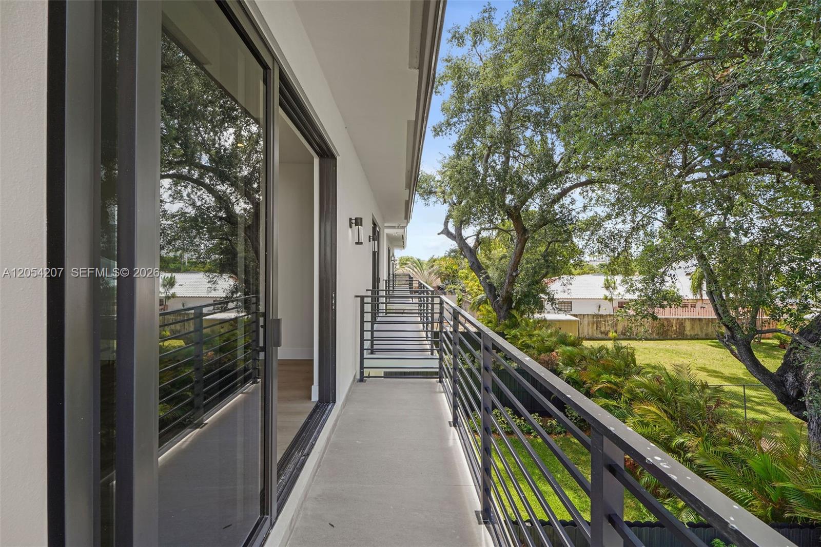 2735 SW 23rd Terrace