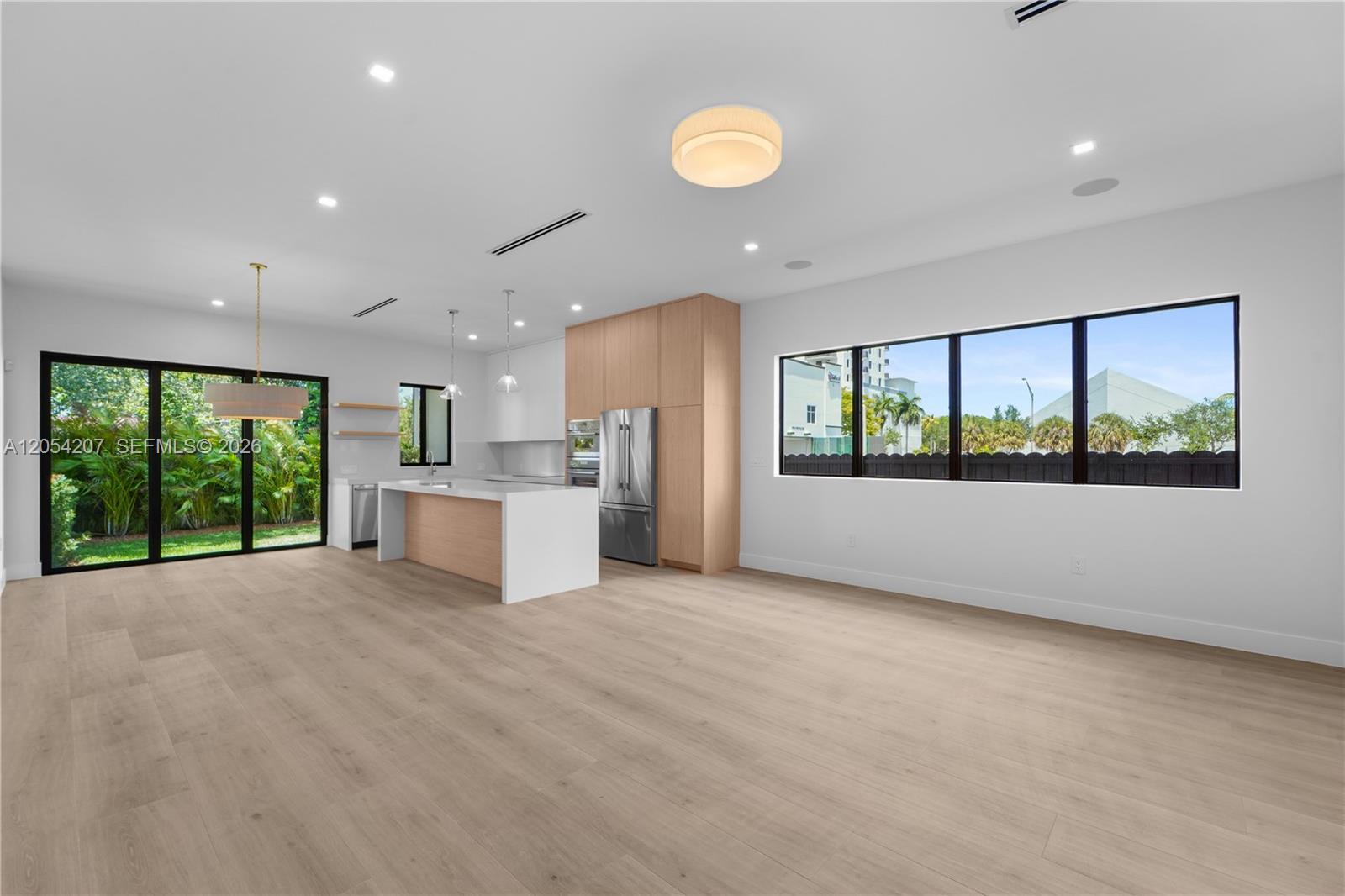 2735 SW 23rd Terrace
