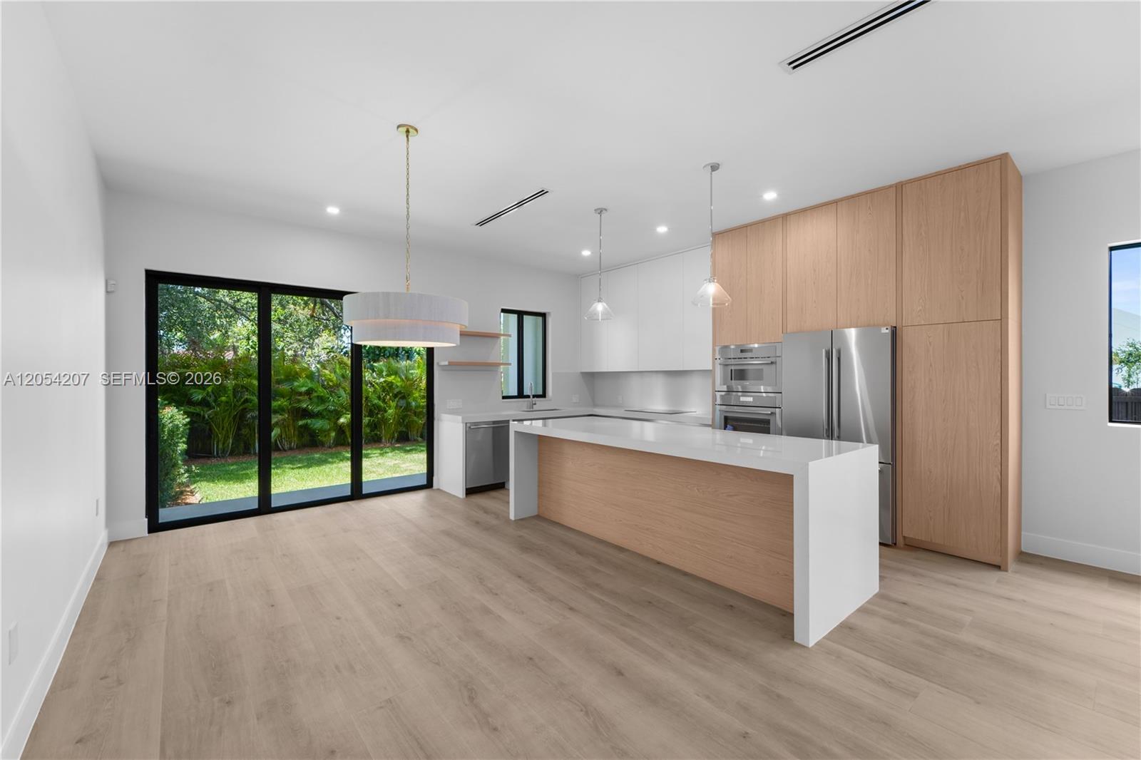 2735 SW 23rd Terrace