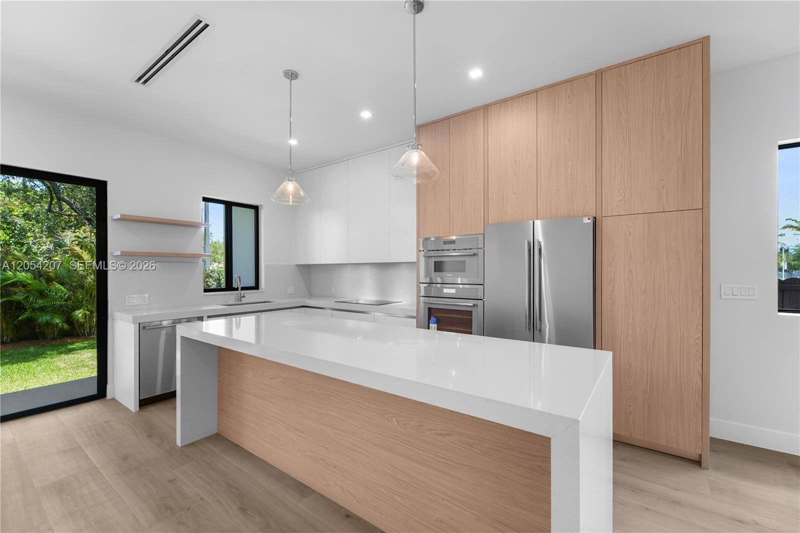 2735 SW 23rd Terrace