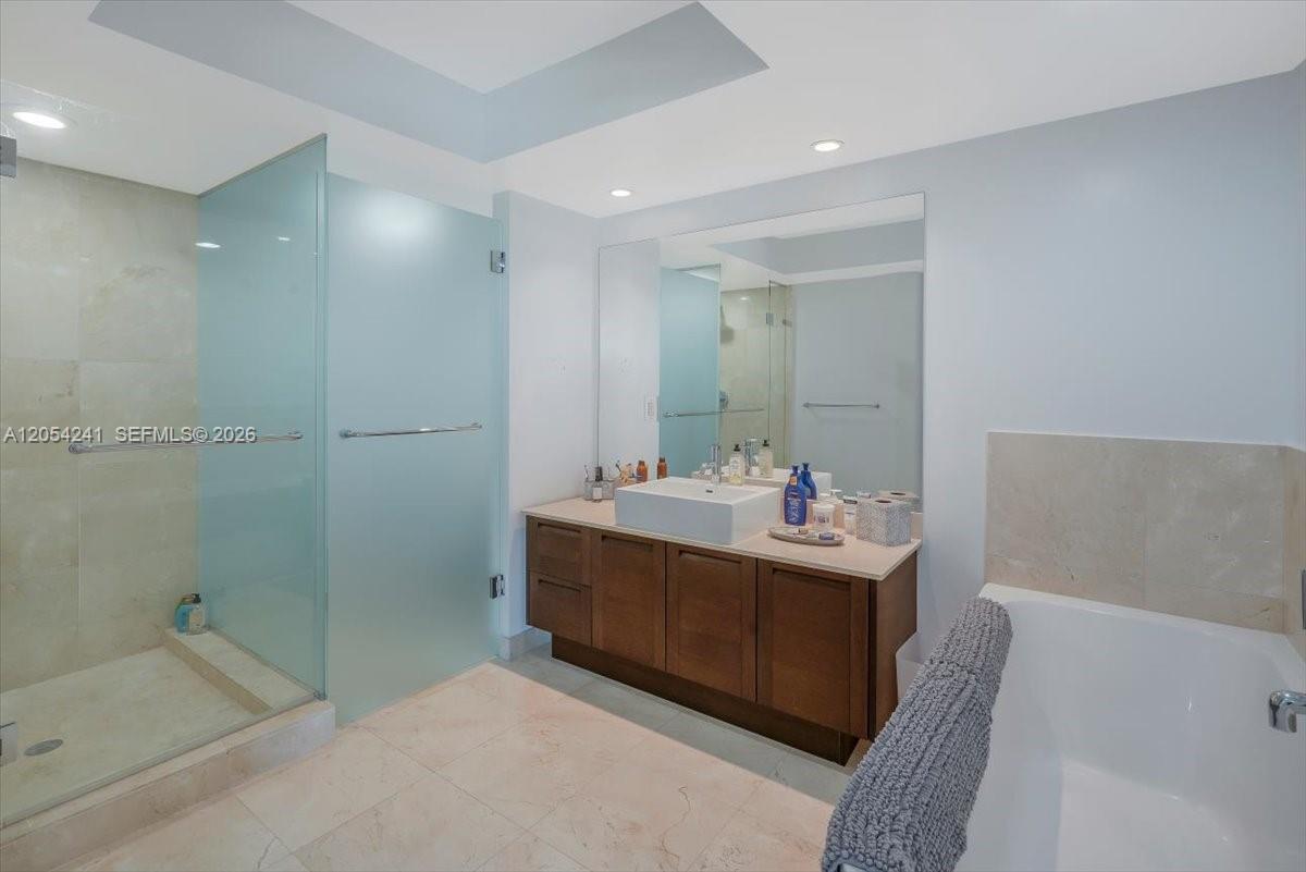 250 Sunny Isles Boulevard