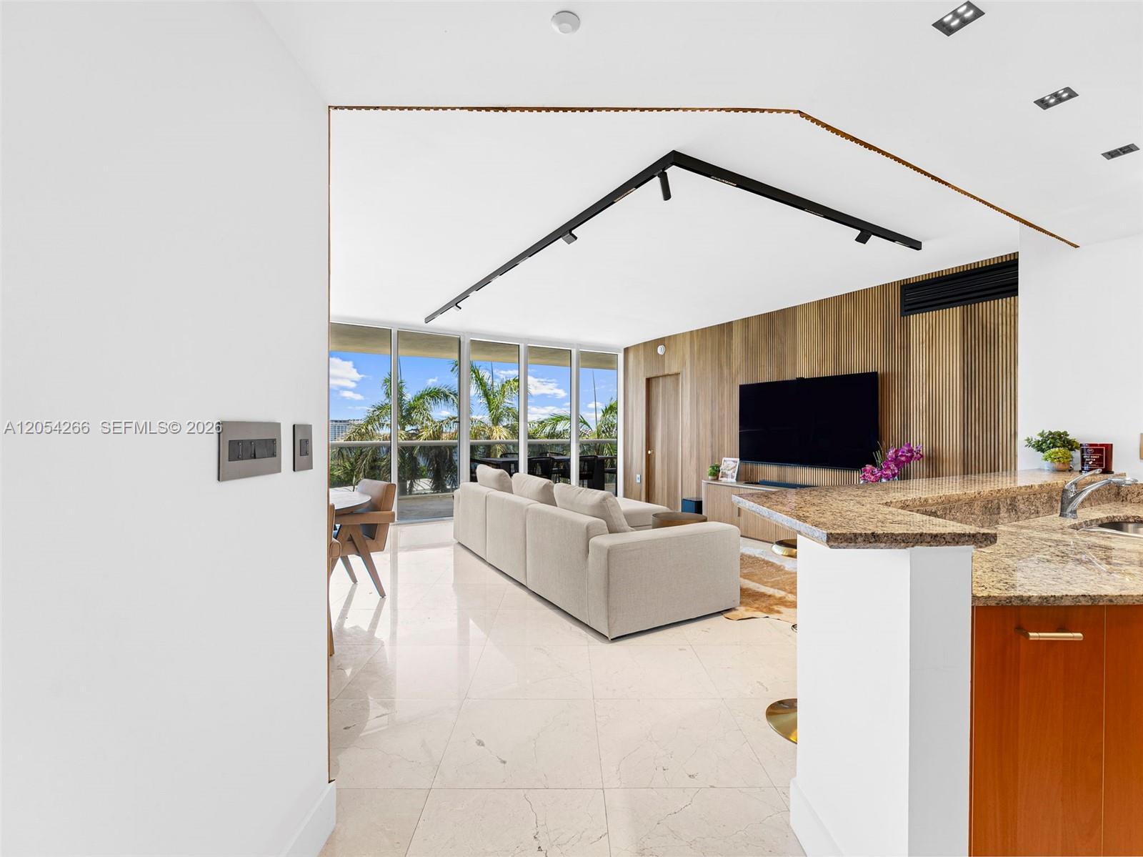 400 Alton Road