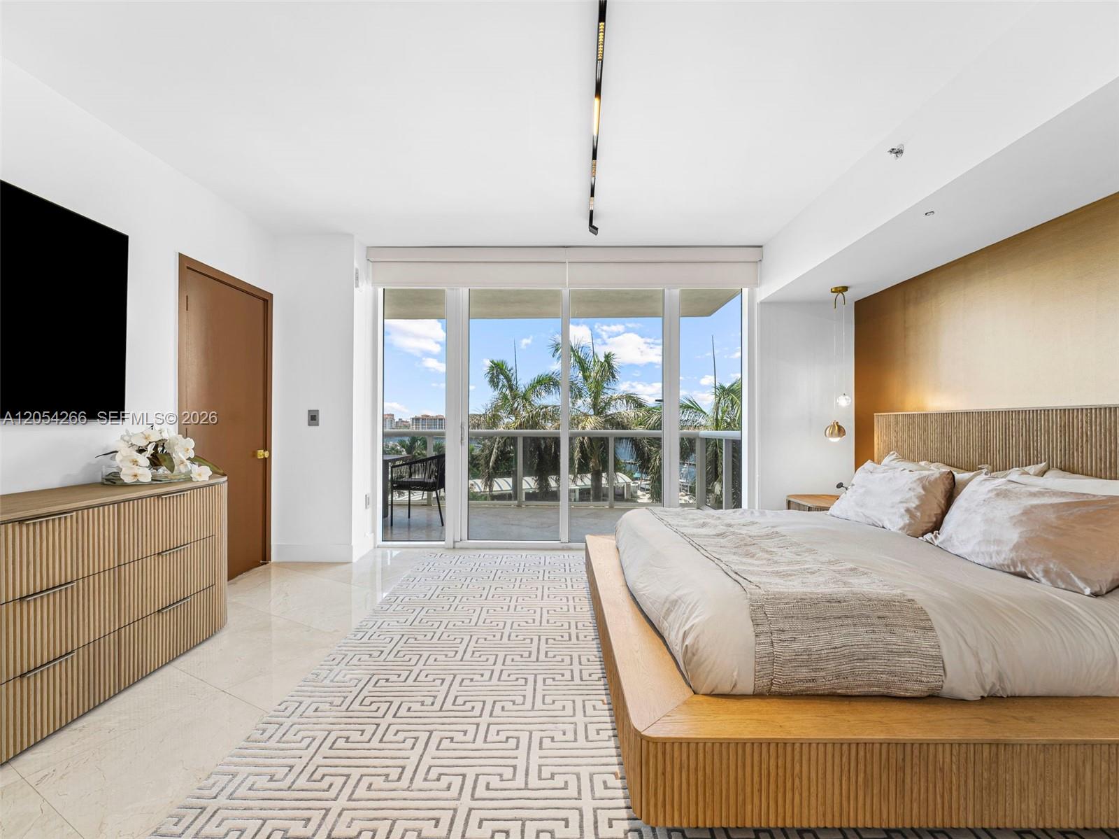 400 Alton Road