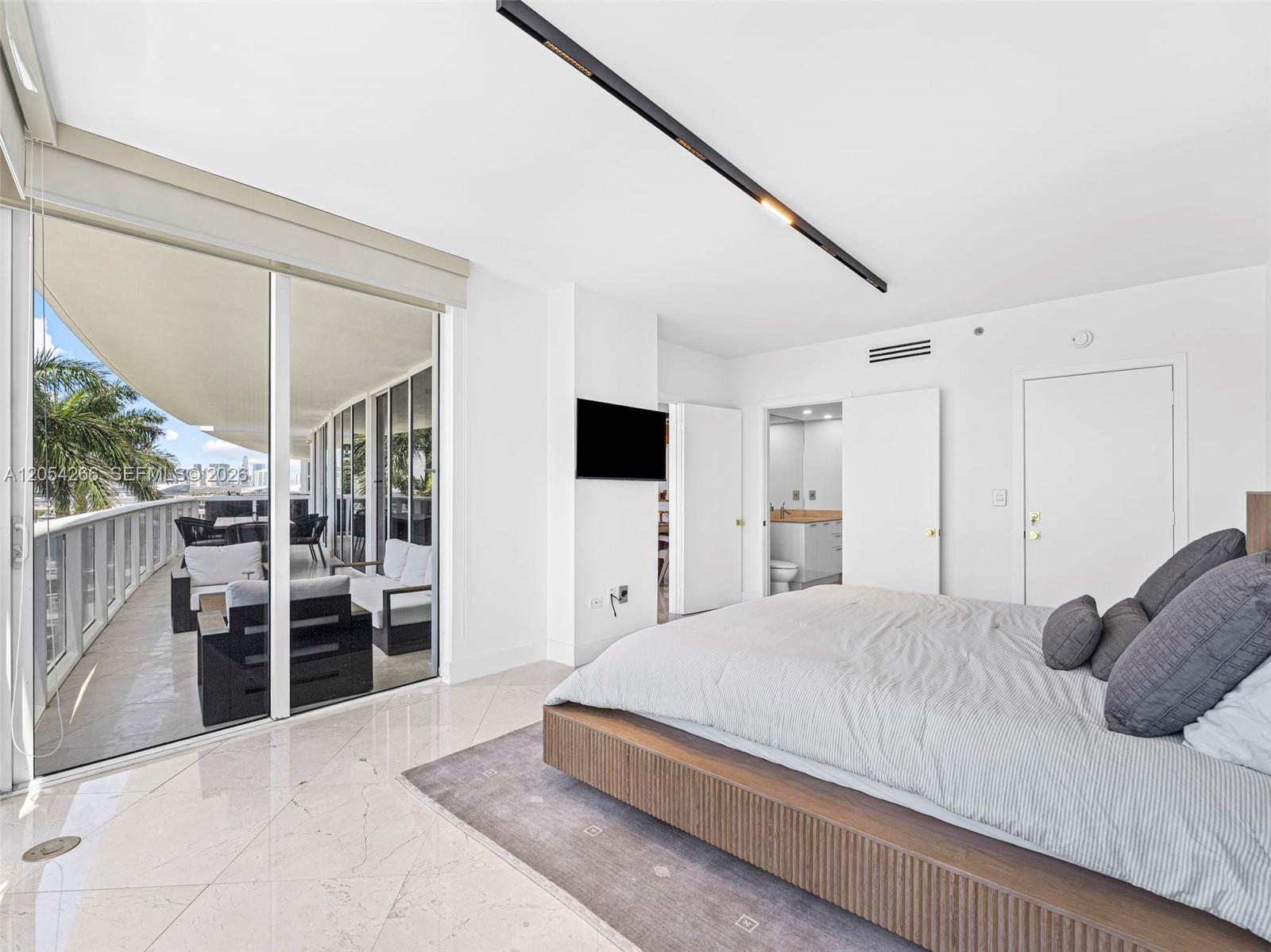 400 Alton Road