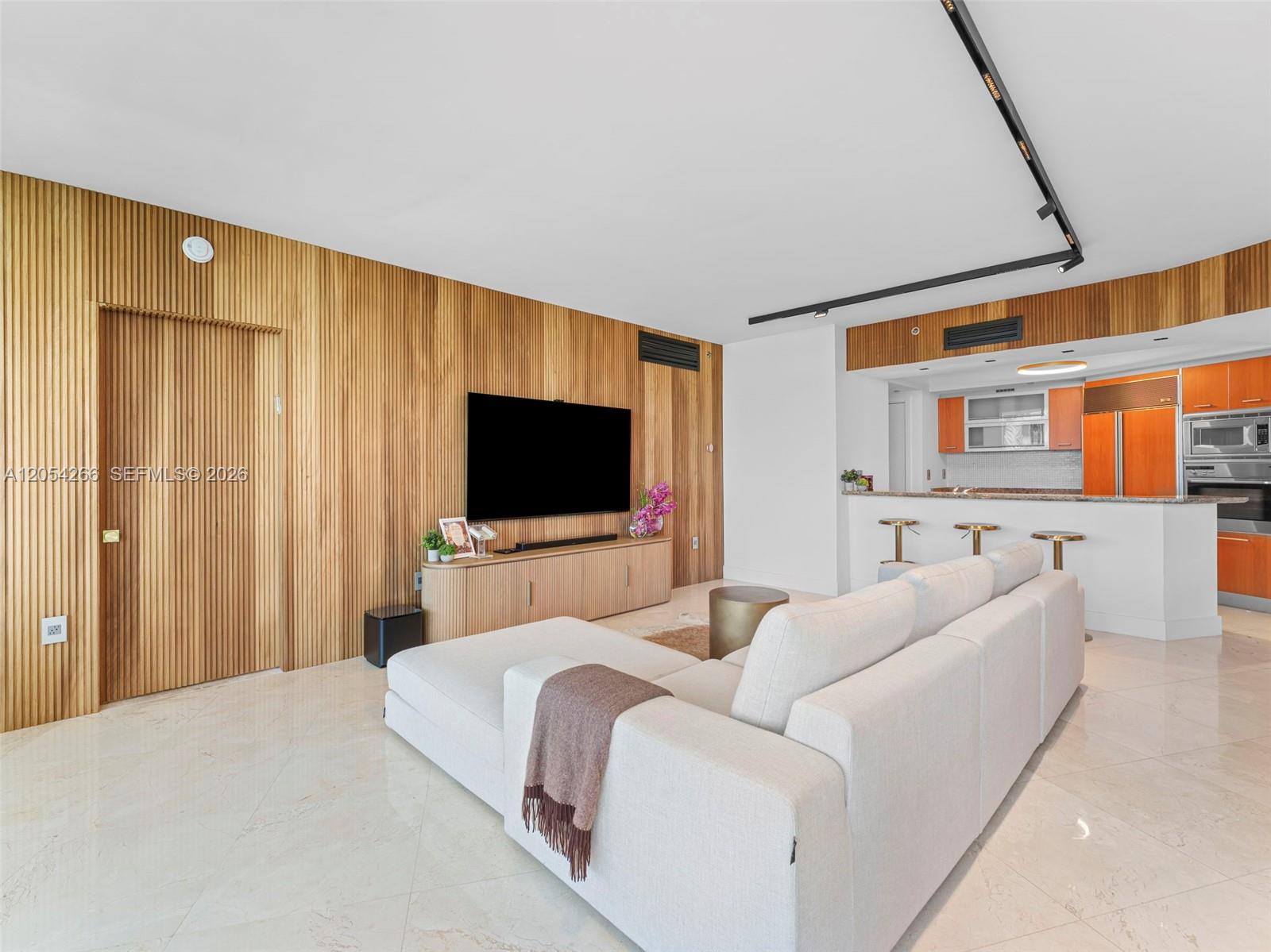 400 Alton Road