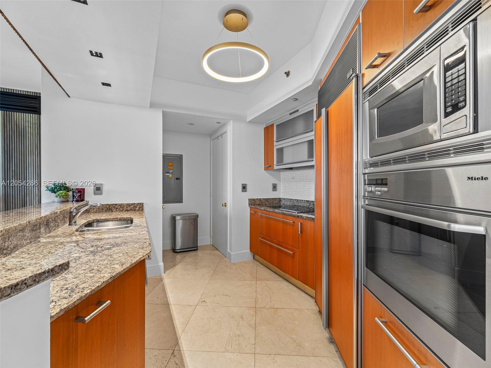 400 Alton Road