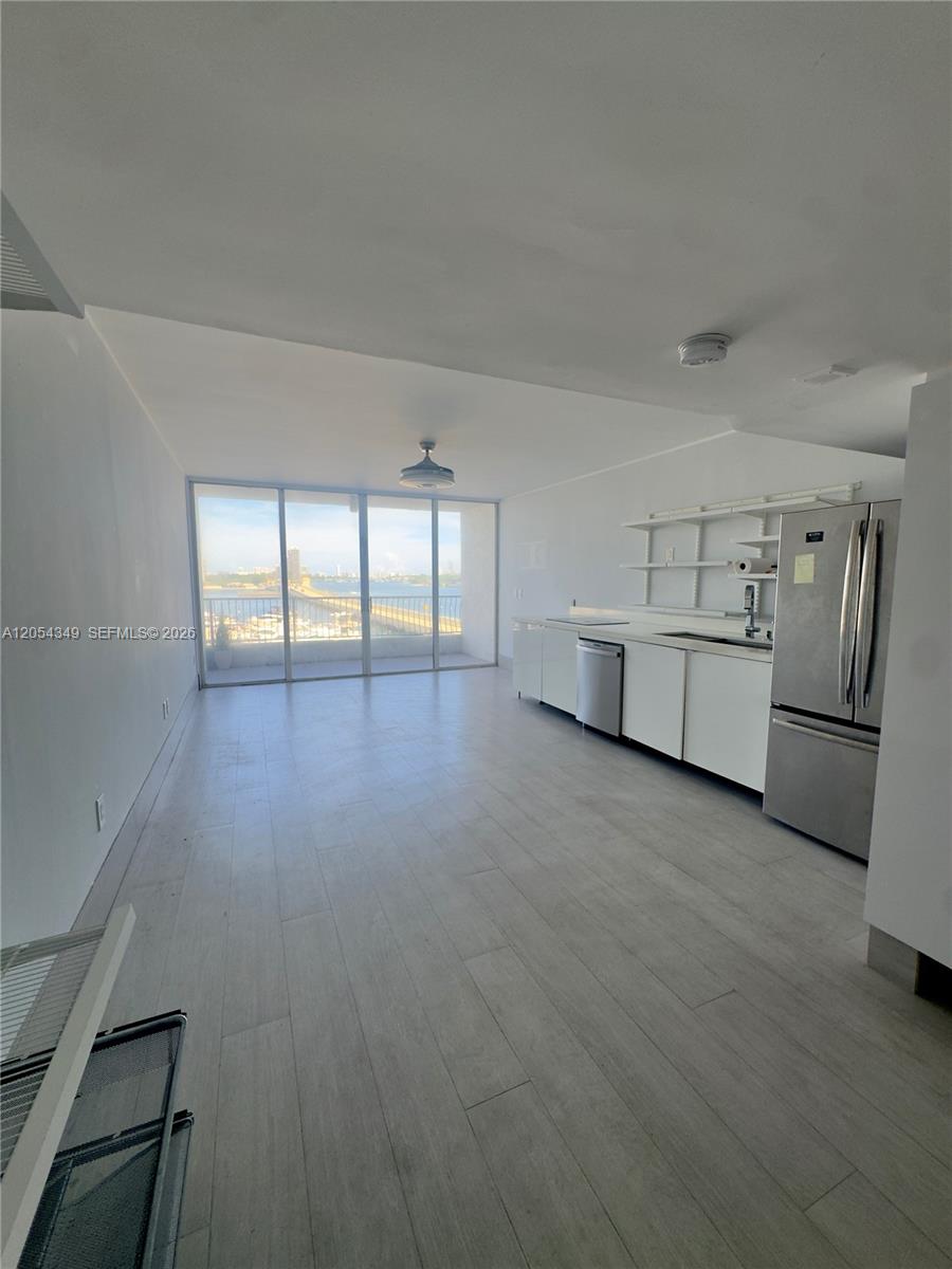 555 NE 15th Street gallery image #3