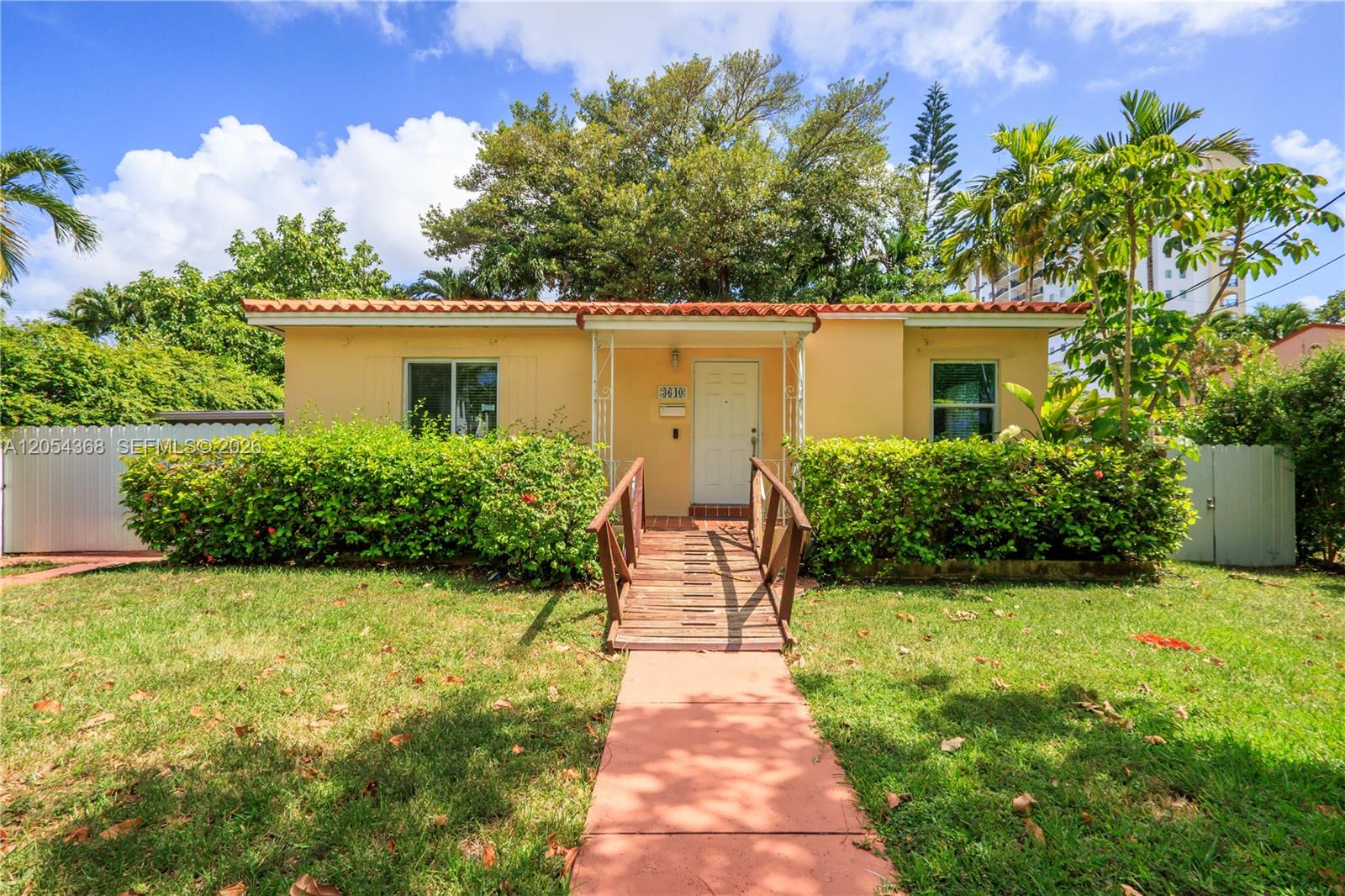 3640 SW 16th Street