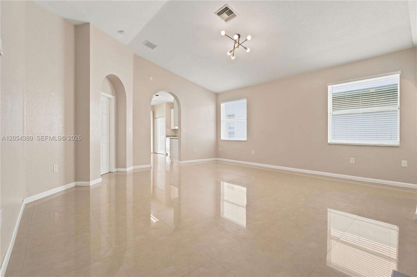 3710 NE 22nd Place