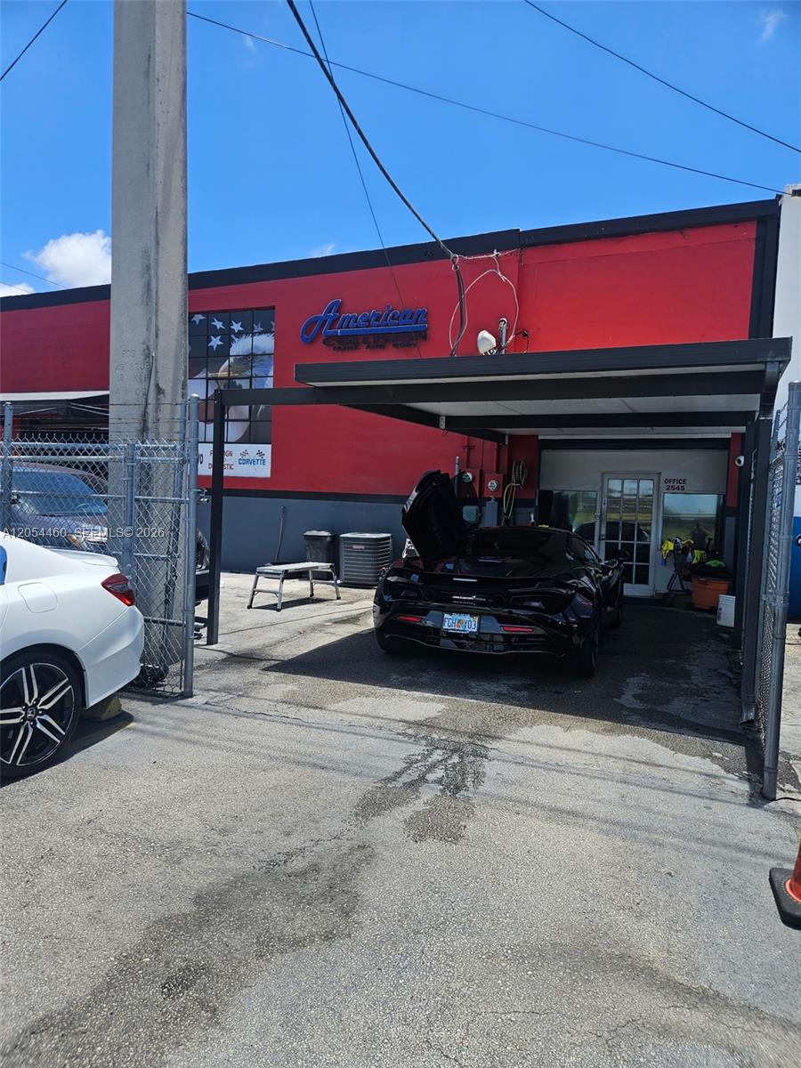 2545 NW 39th Avenue