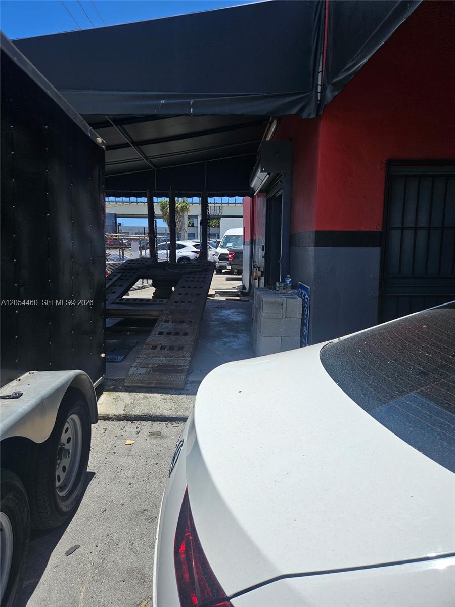 2545 NW 39th Avenue