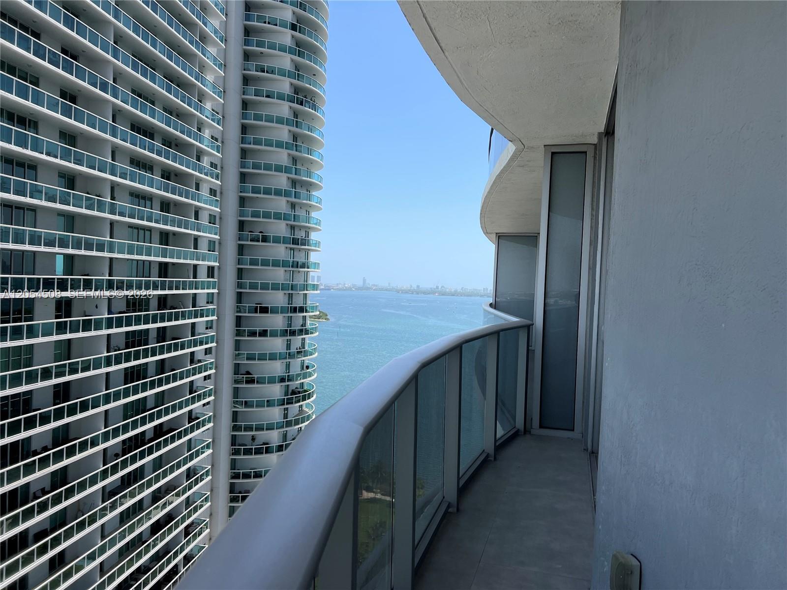 488 NE 18th Street
