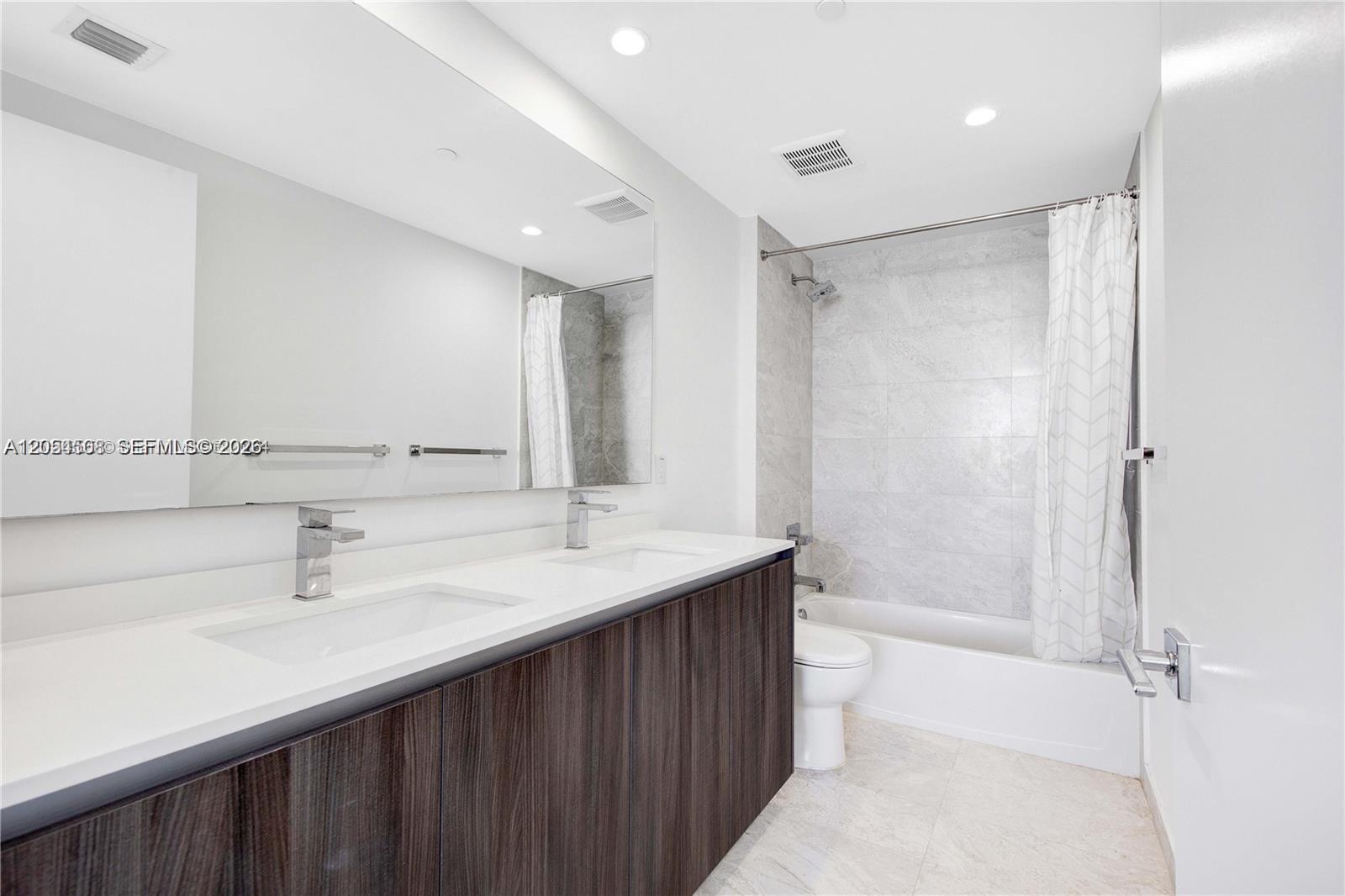 488 NE 18th Street