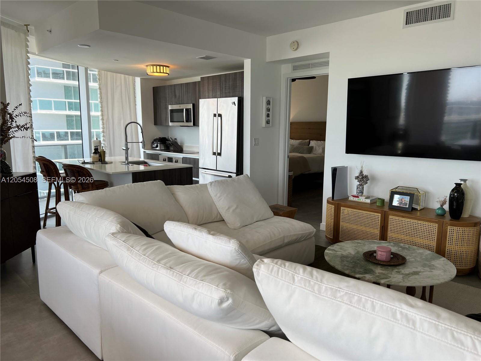 488 NE 18th Street