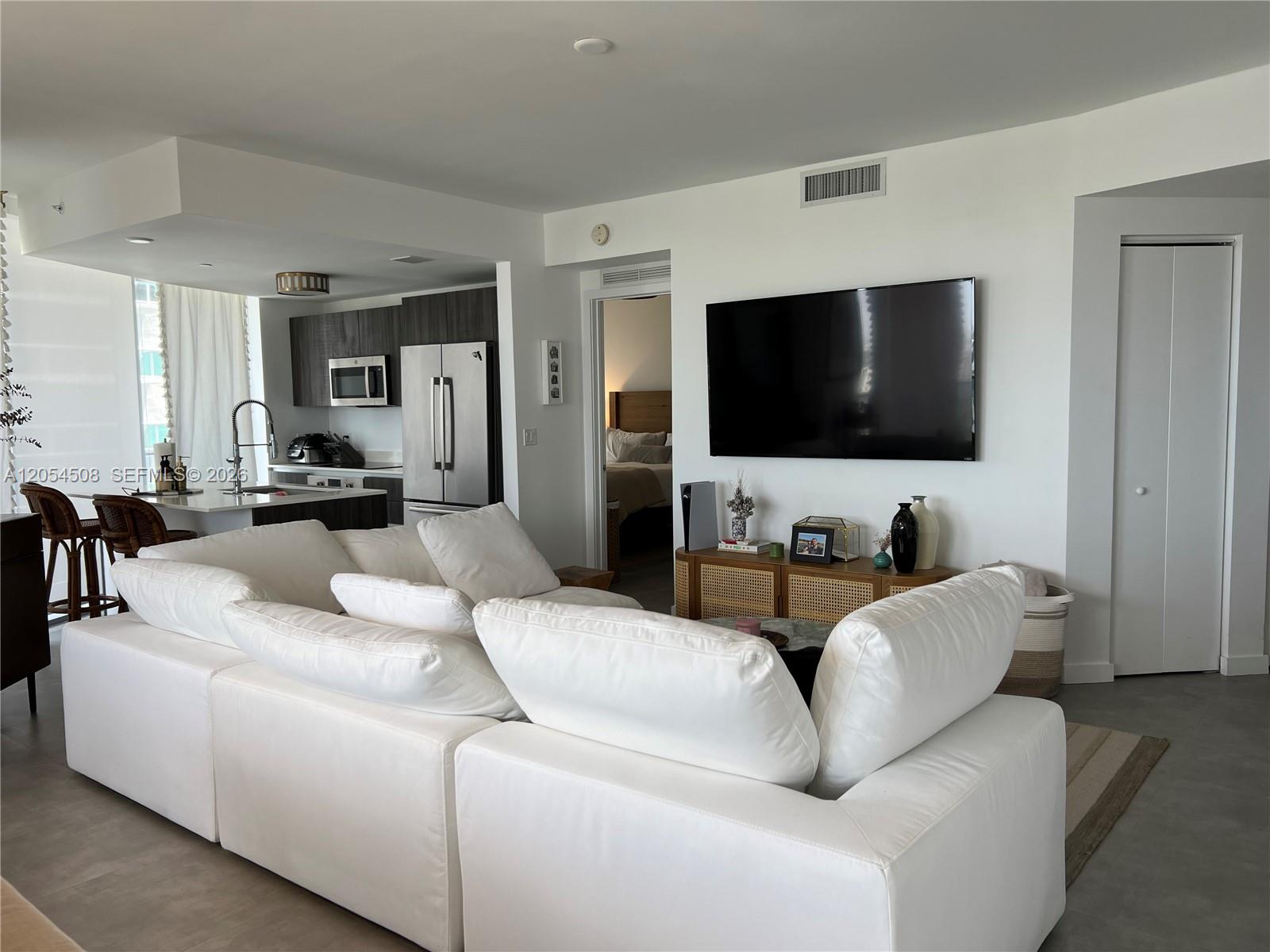 488 NE 18th Street
