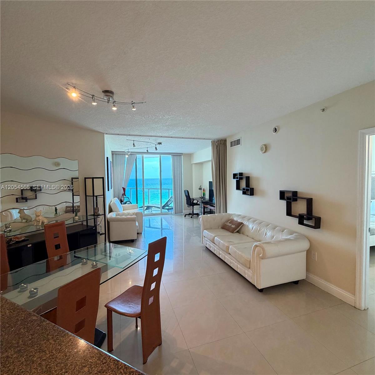 16699 Collins Avenue