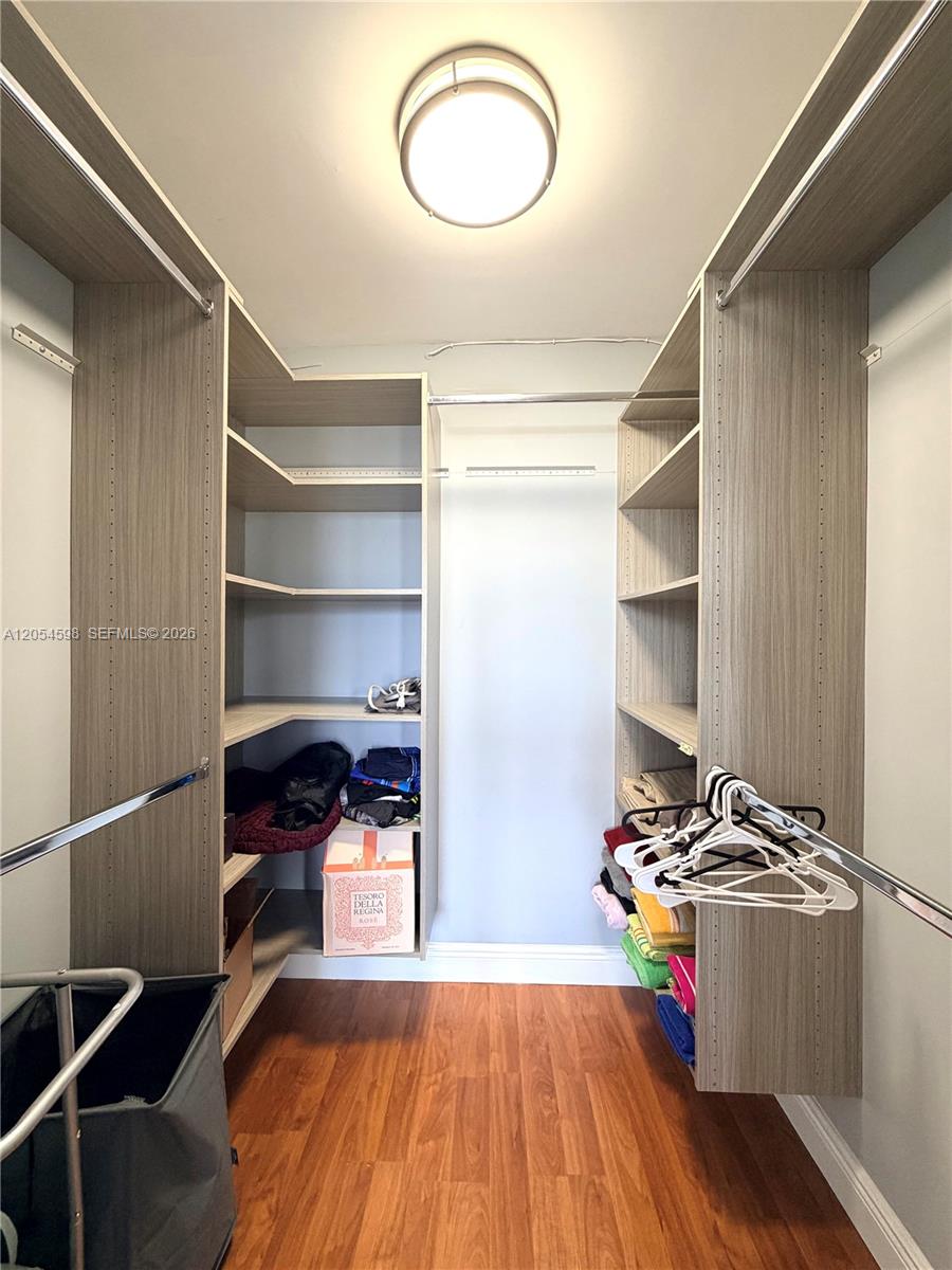 17021 N Bay Road