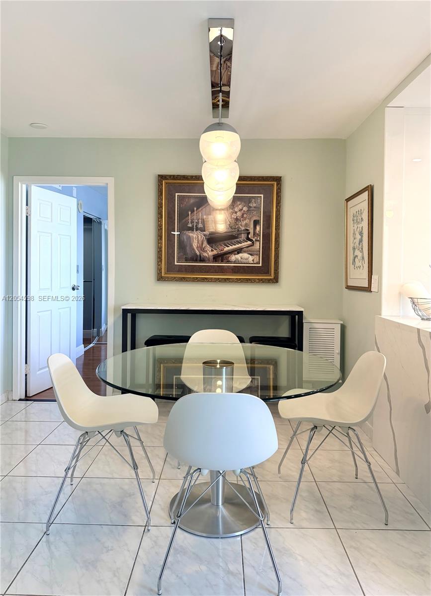 17021 N Bay Road