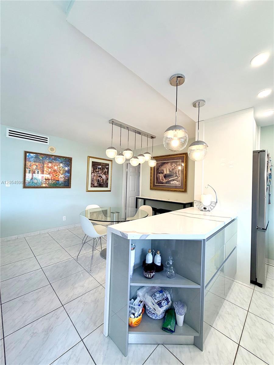 17021 N Bay Road
