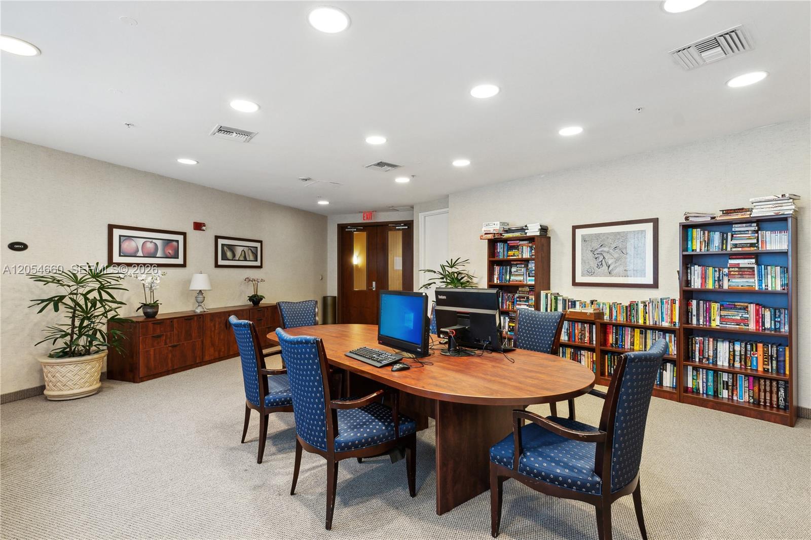 19501 W Country Club Drive