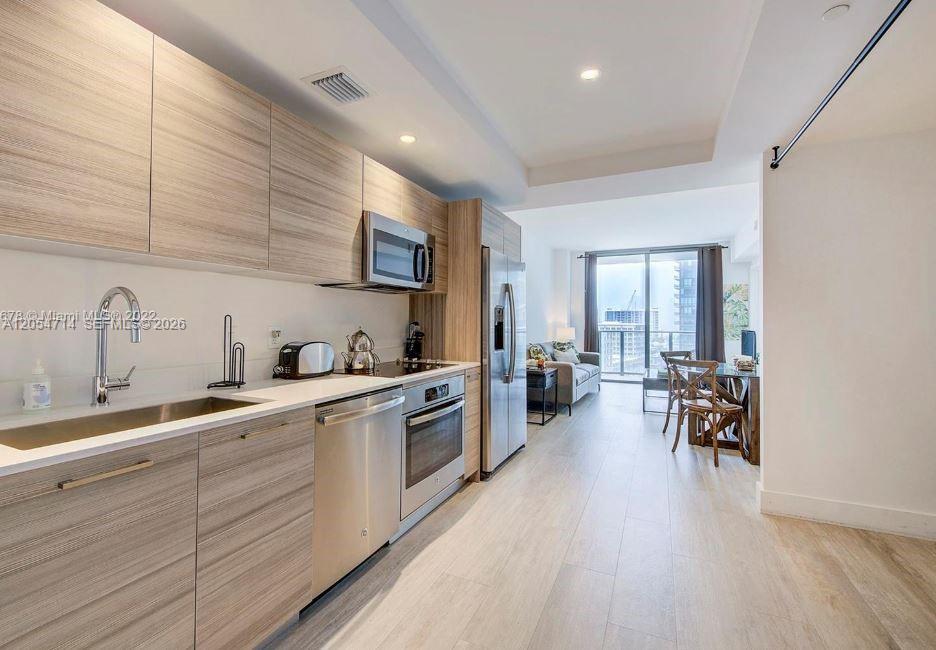 121 NE 34th Street