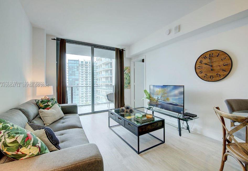 121 NE 34th Street