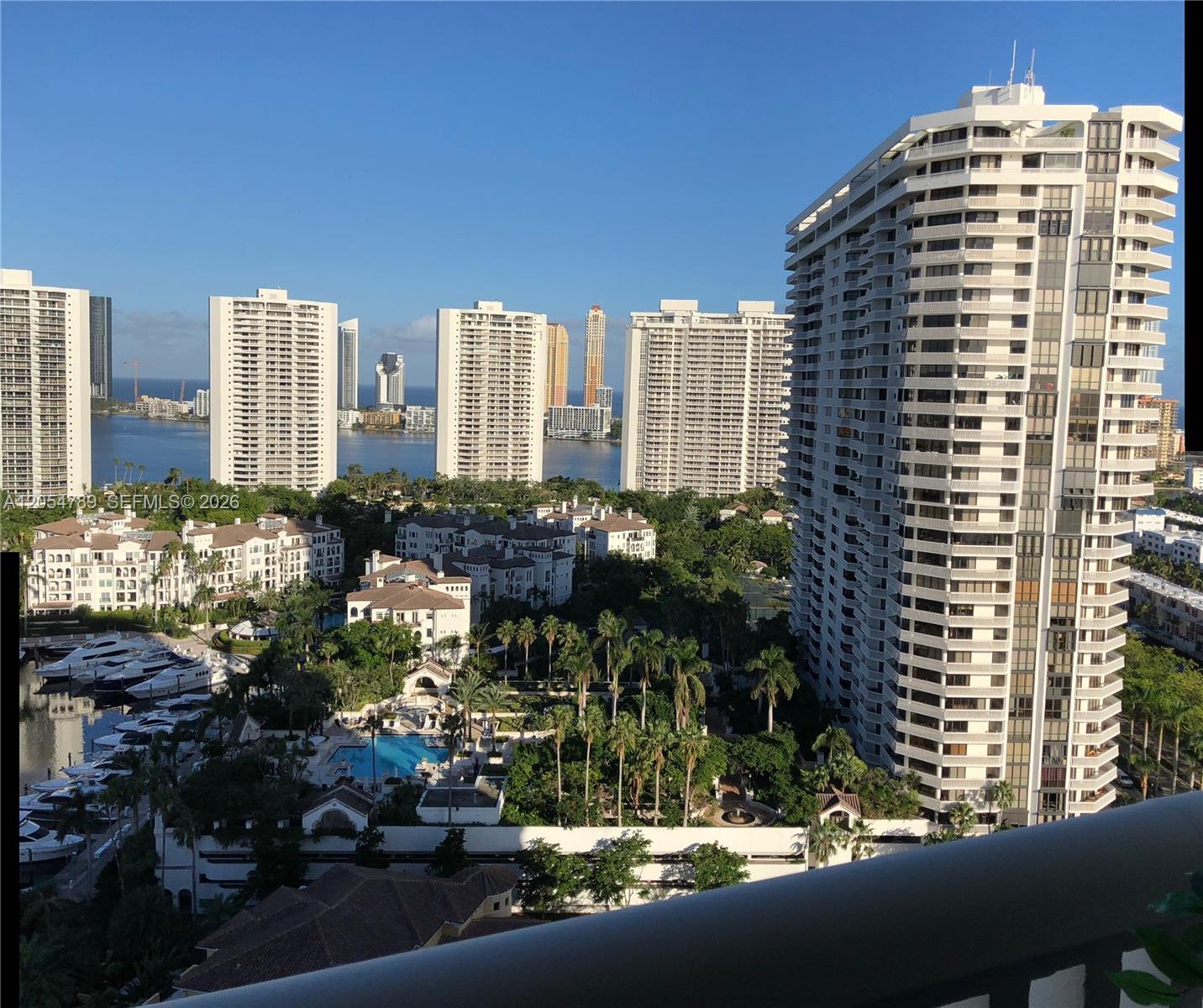 1000 Island Boulevard