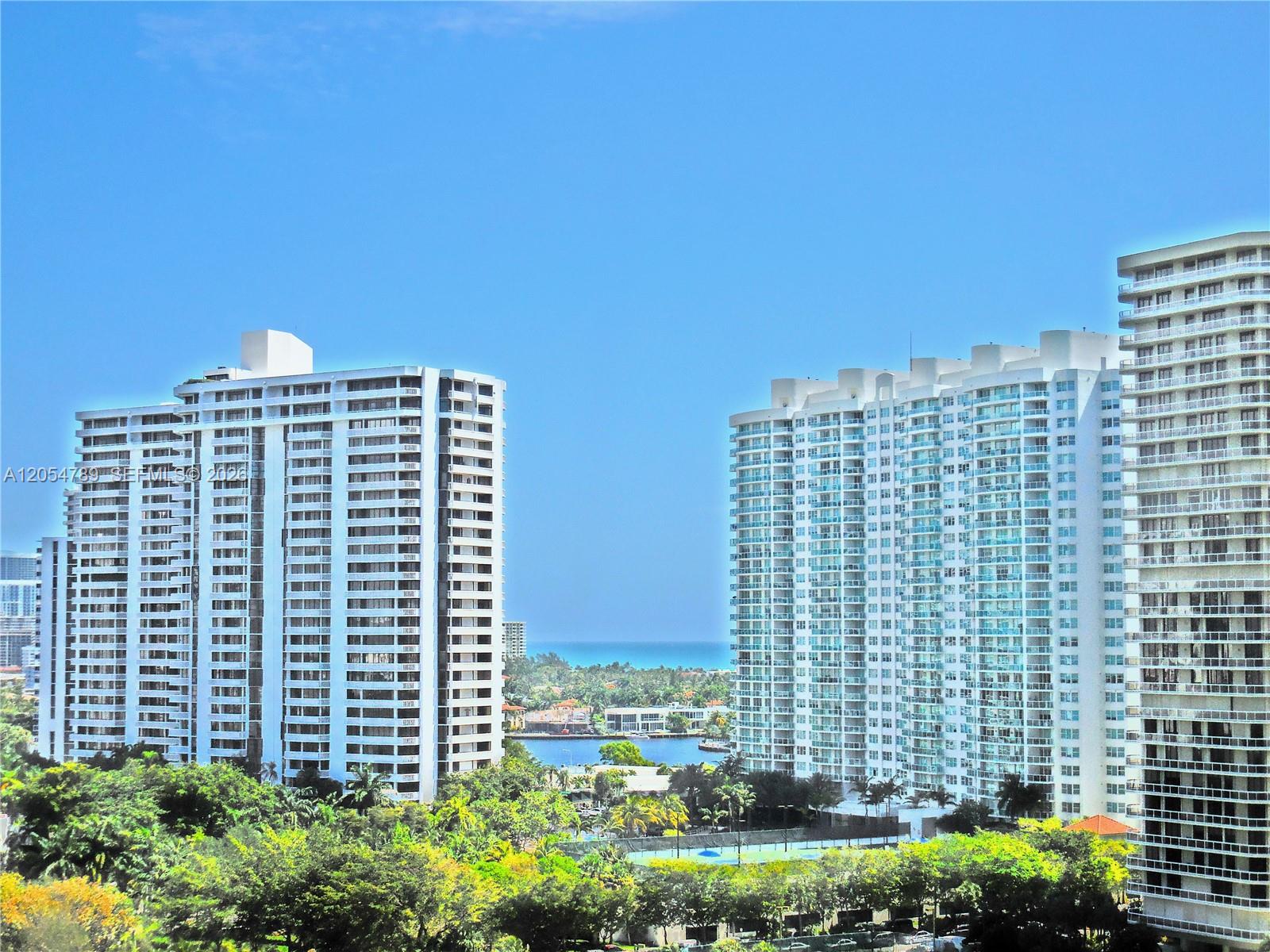 1000 Island Boulevard
