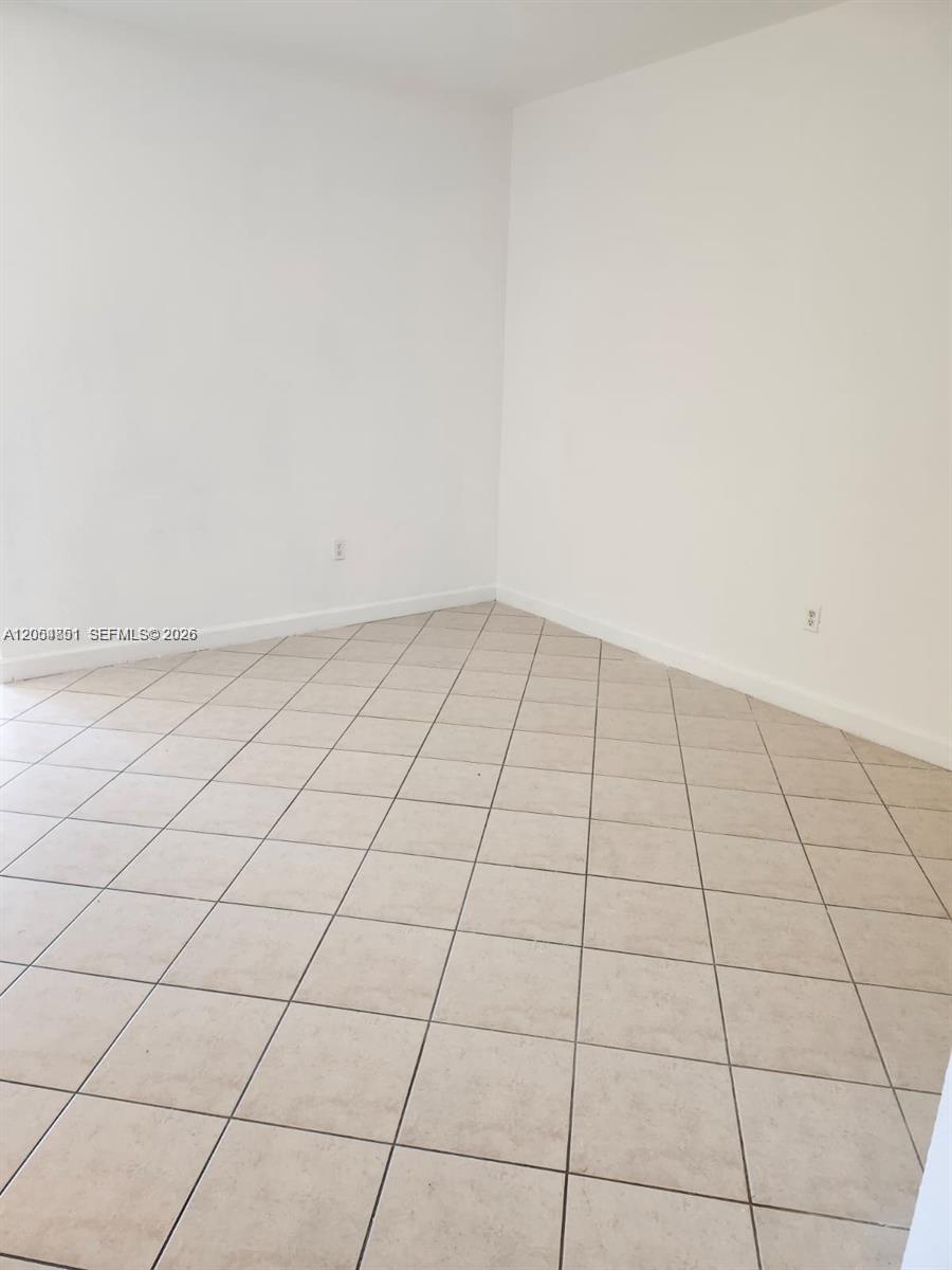 11425 NW 76th Terrace