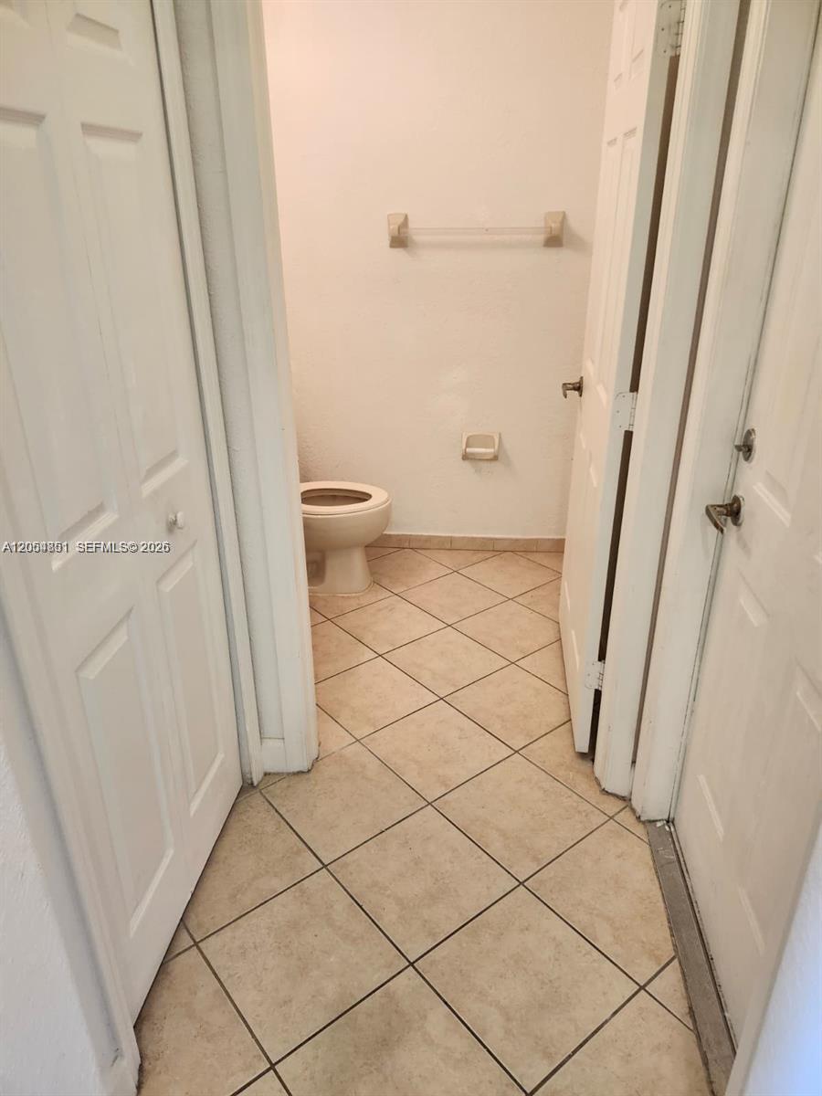 11425 NW 76th Terrace