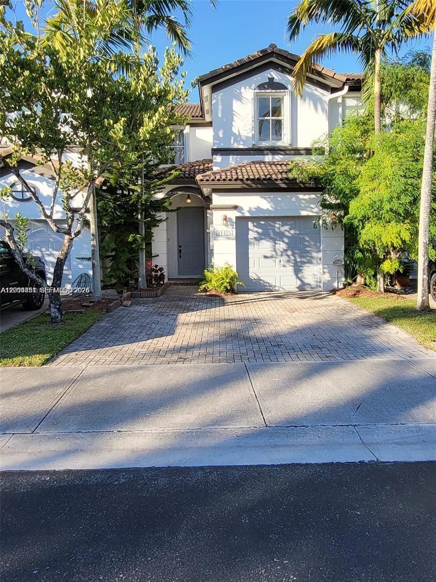 11425 NW 76th Terrace