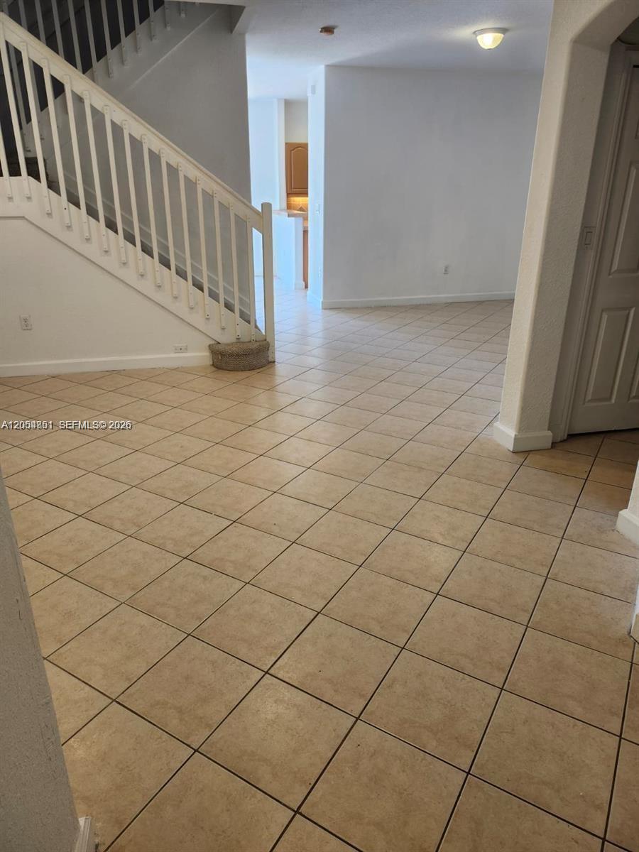 11425 NW 76th Terrace