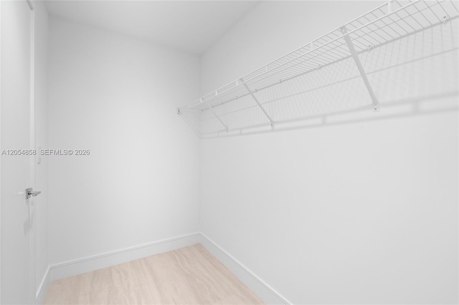 2411 Laguna Circle