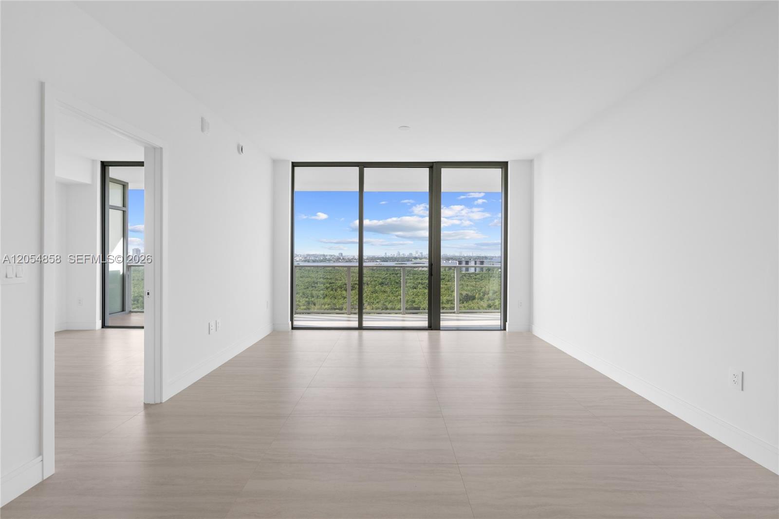 2411 Laguna Circle