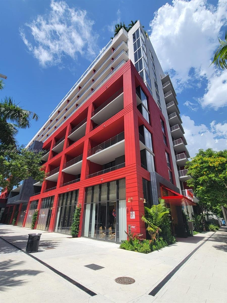 90 NE 32 Street