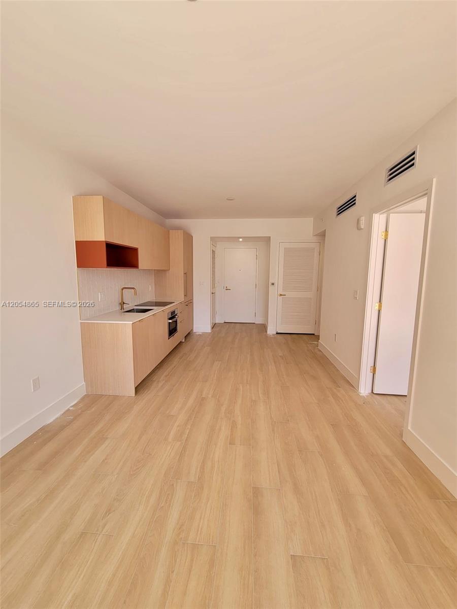 90 NE 32 Street