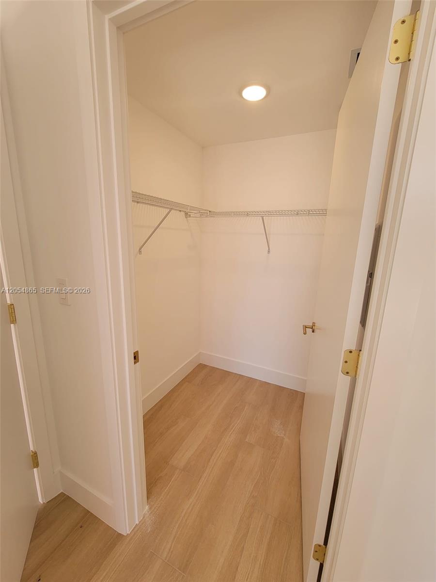 90 NE 32 Street