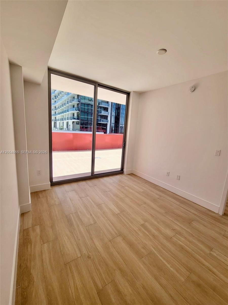 90 NE 32 Street