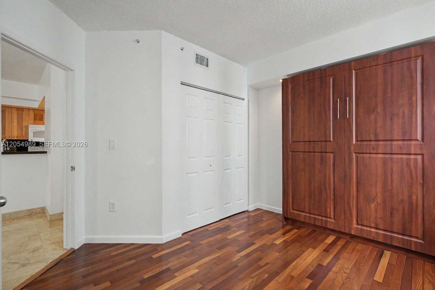 5085 NW 7th Street
