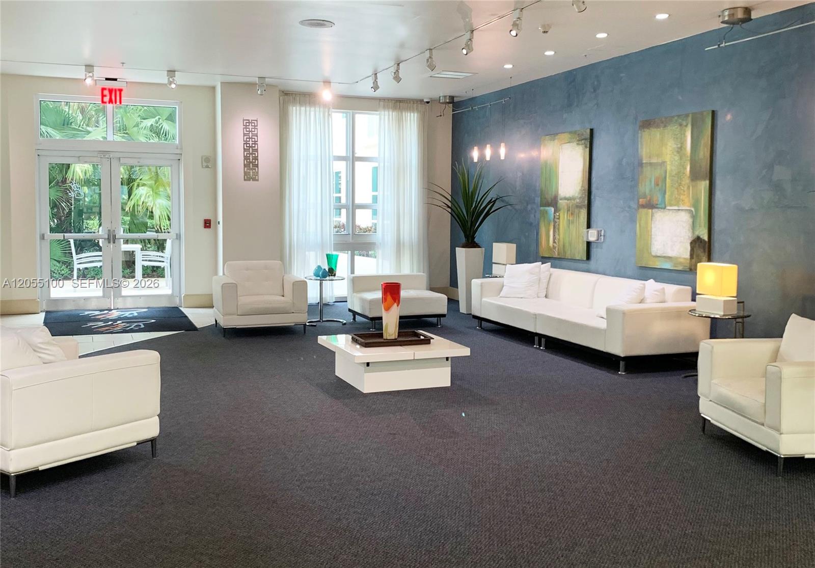 2000 N Bayshore Drive