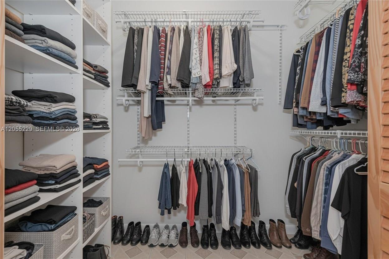 1082 W 79th Street