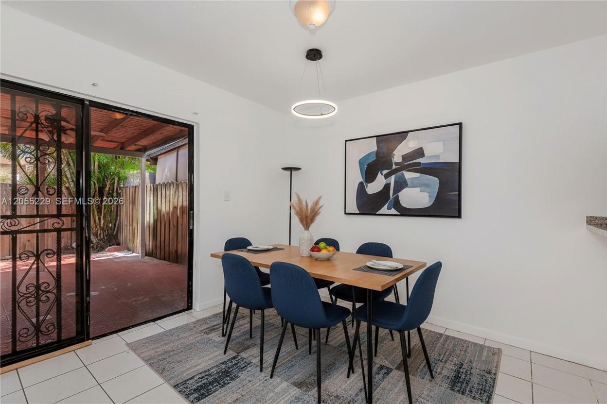 1082 W 79th Street